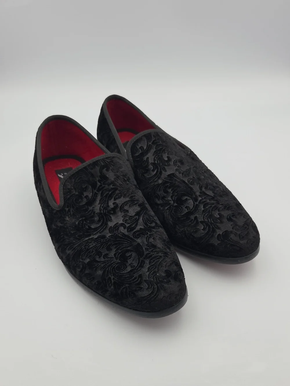 Men's Black Velvet Embossed Slip-On Loafers Size 9